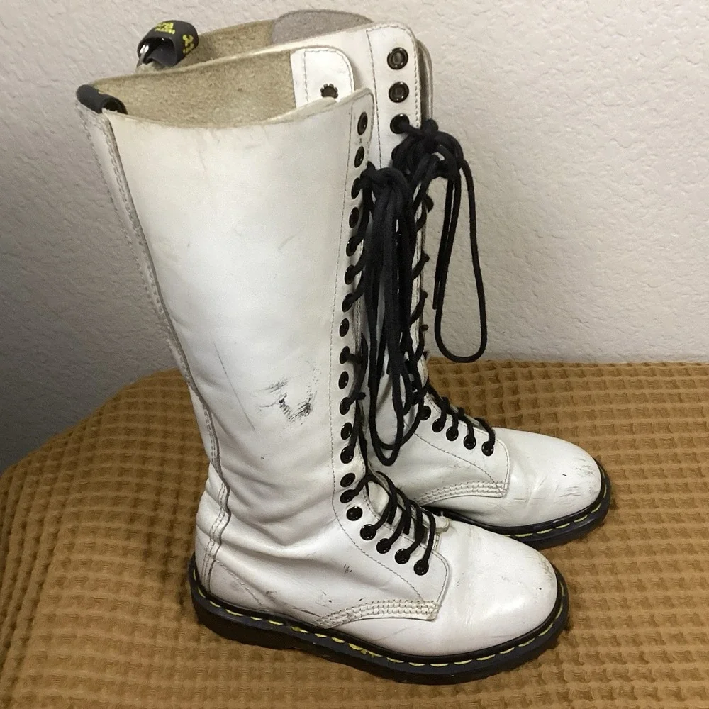 Vtg Dr Martens Knee Boots Women's Sz US 5 White 20 Eye Tall Leather England Made